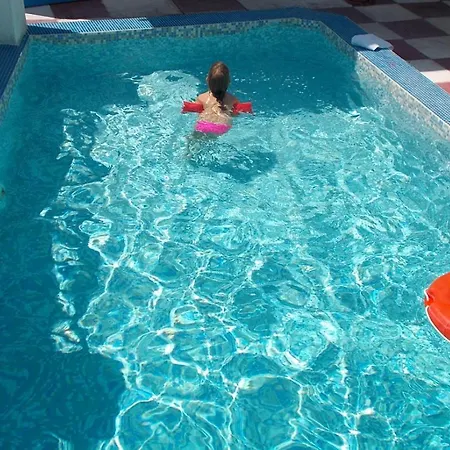 Mmstudios Perissa (Santorini)